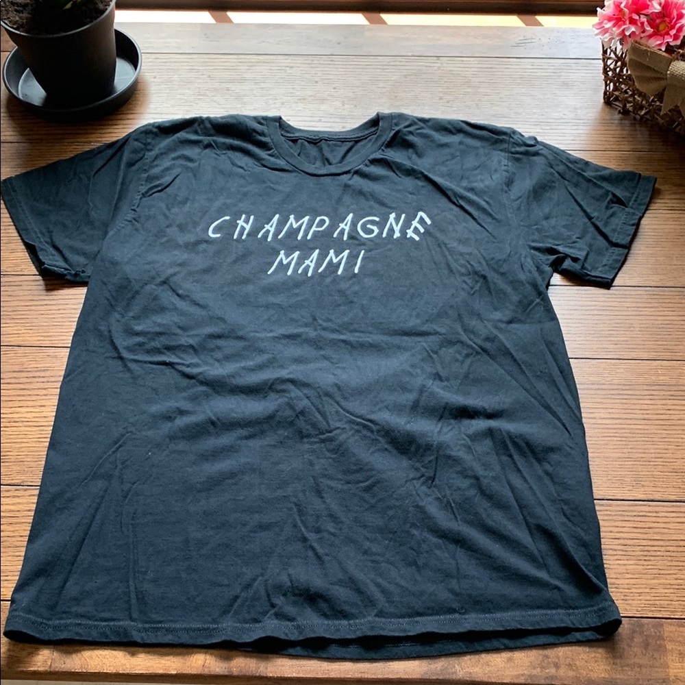 Drake Champagne Mami Black Short Sleeve Tee with Minimalist Design